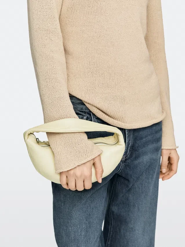 Mini-halvmåneväskor i nappaläder Mini-halvmåneväskor i nappaläder