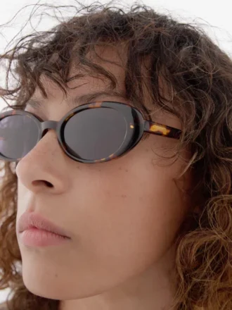 Mini-ovala solglasögon med sköldpaddsmönster