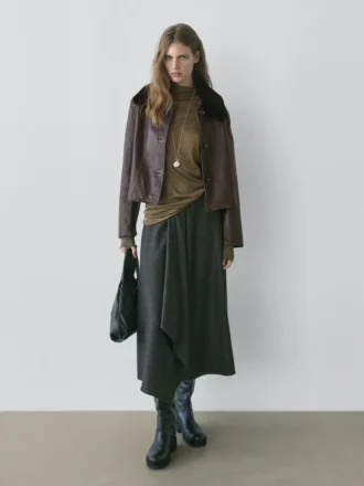 Nappaläderjacka med krage i lammskinn Nappaläderjacka med krage i lammskinn