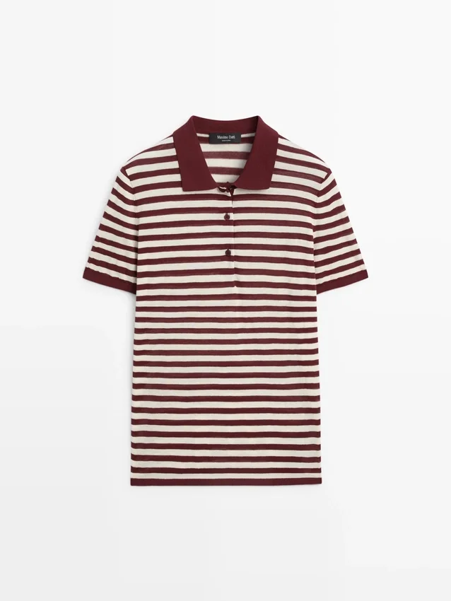 Pikétröja i bomull med randiga detaljer Pikétröja i bomull med randiga detaljer