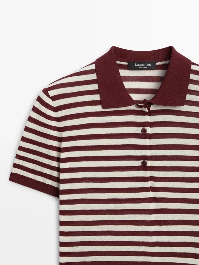 Pikétröja i bomull med randiga detaljer Pikétröja i bomull med randiga detaljer