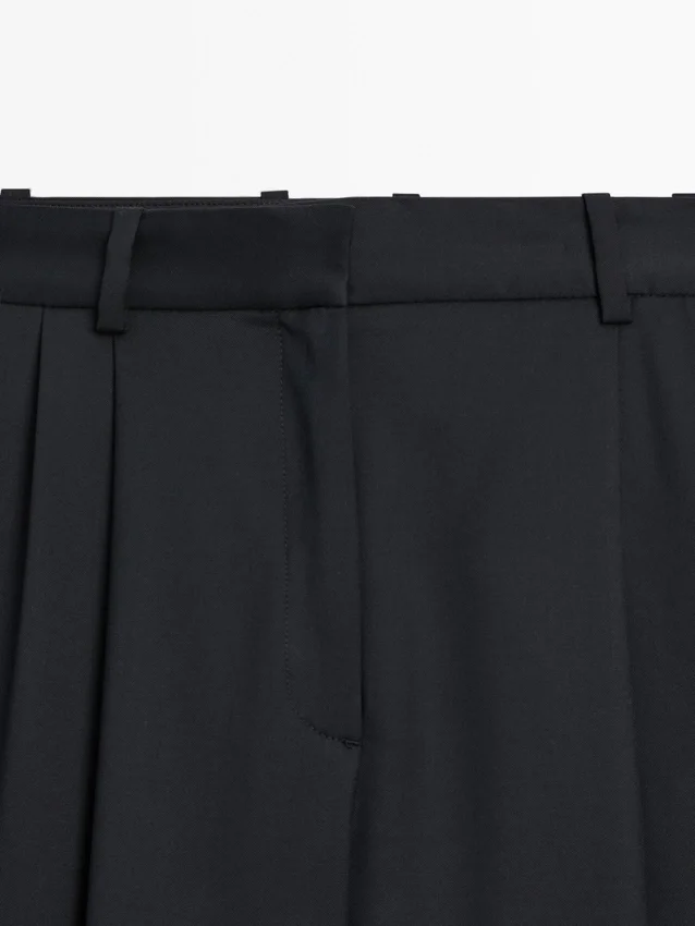 Plisserade byxor i extrafin ull Plisserade byxor i extrafin ull