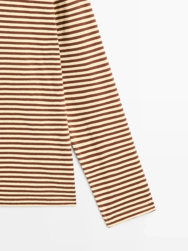 Randig långärmad bomullst-shirt Randig långärmad bomullst-shirt