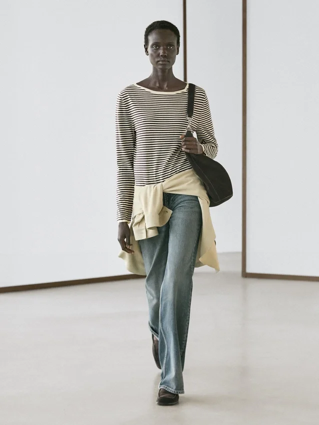 Randig långärmad stickad tröja Randig långärmad stickad tröja