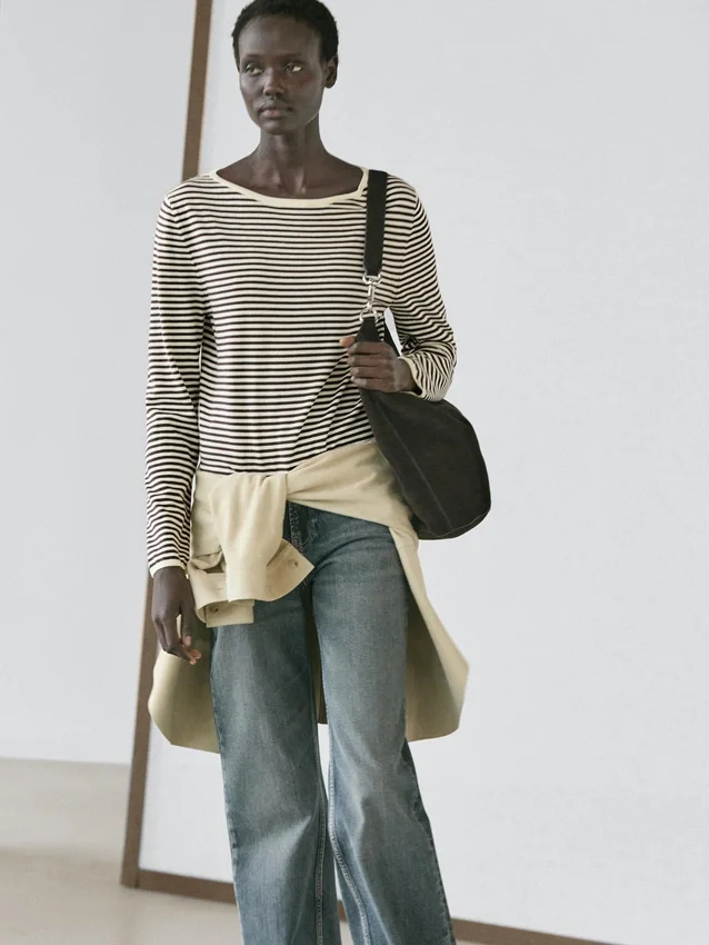 Randig långärmad stickad tröja Randig långärmad stickad tröja