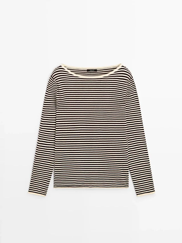 Randig långärmad stickad tröja Randig långärmad stickad tröja