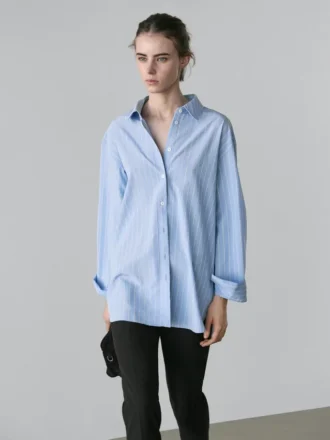 Randig, löst sittande skjorta