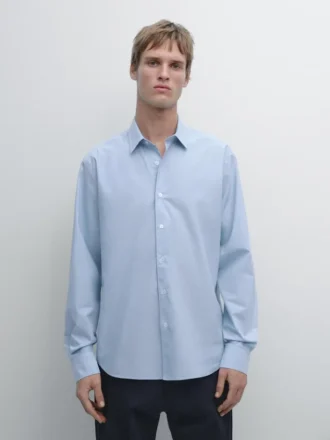 Randig poplinskjorta i normal passform