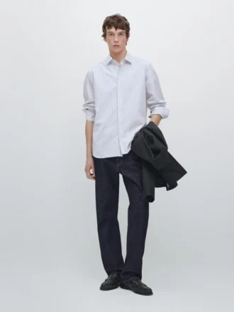 Randig skjorta med normal passform