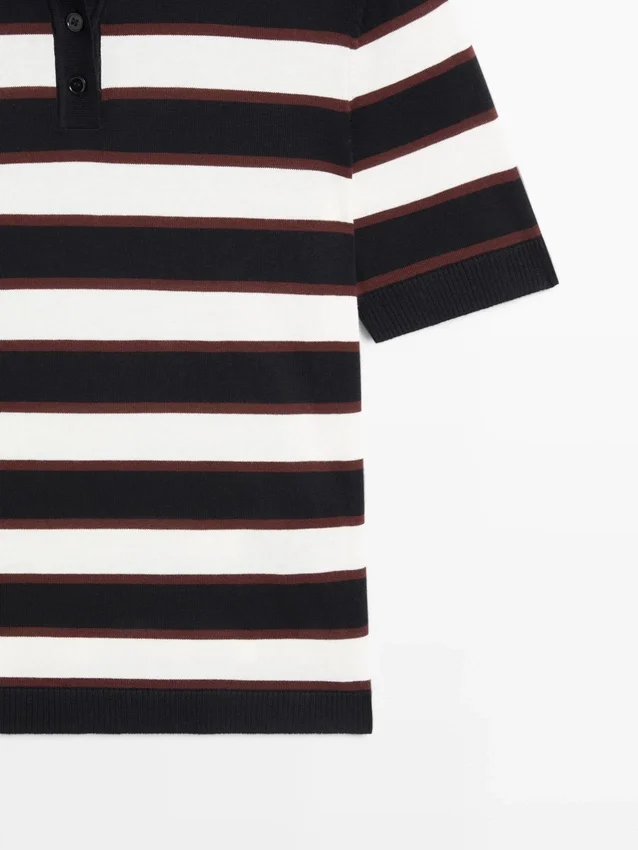 Randig stickad pikétröja Randig stickad pikétröja