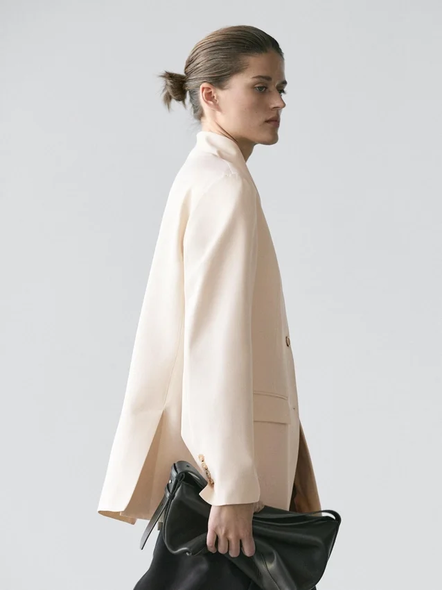 Satinkavajer med hög hals Satinkavajer med hög hals