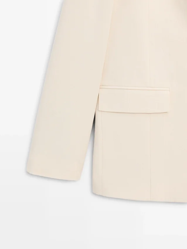 Satinkavajer med hög hals Satinkavajer med hög hals