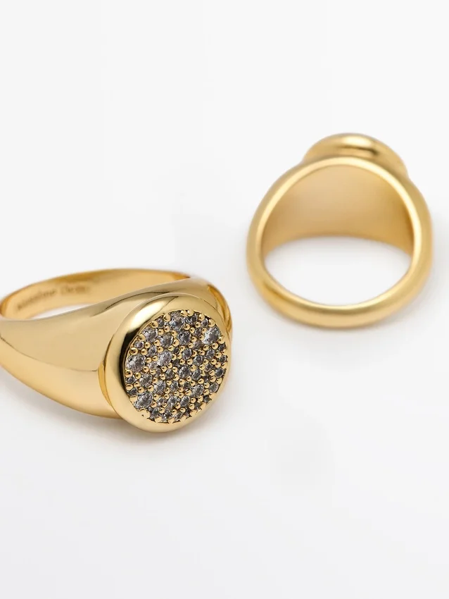 Set med lillfingerringar Set med lillfingerringar