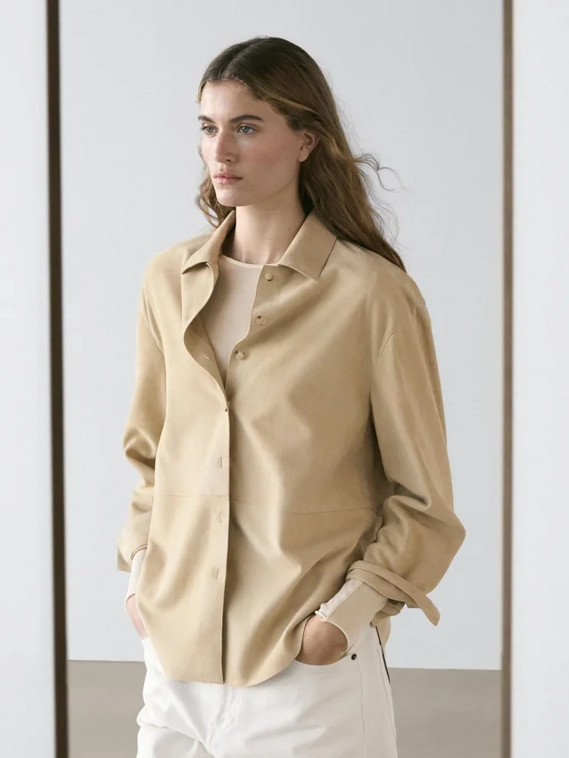 Skinnskjorta i mocka Skinnskjorta i mocka