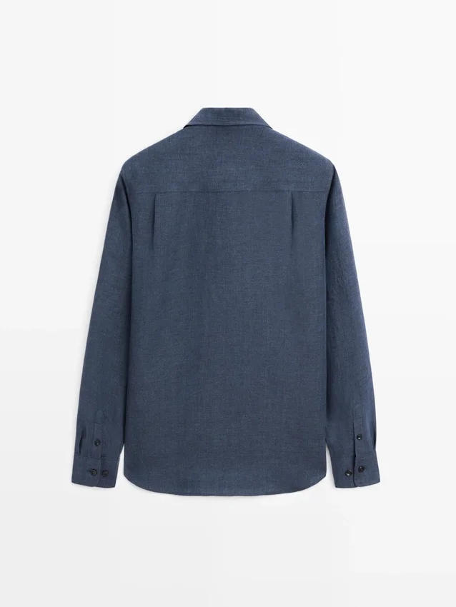 Skjorta i 100 % linne med normal passform Skjorta i 100 % linne med normal passform