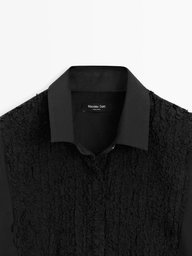 Skjorta med hängslen och broderade detaljer Skjorta med hängslen och broderade detaljer