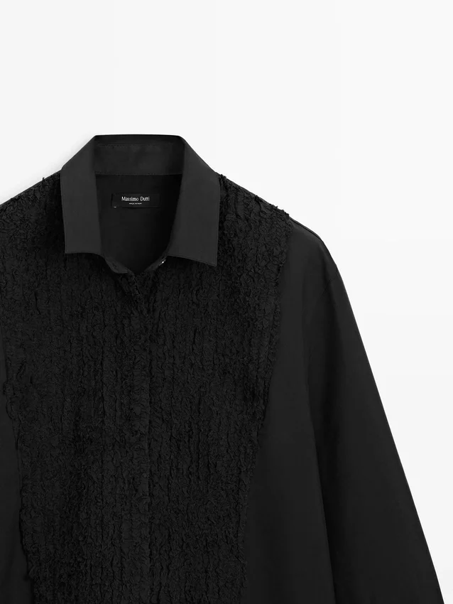 Skjorta med hängslen och broderade detaljer Skjorta med hängslen och broderade detaljer