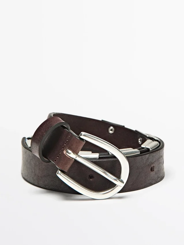 Skärp med metallapplikationer Skärp med metallapplikationer