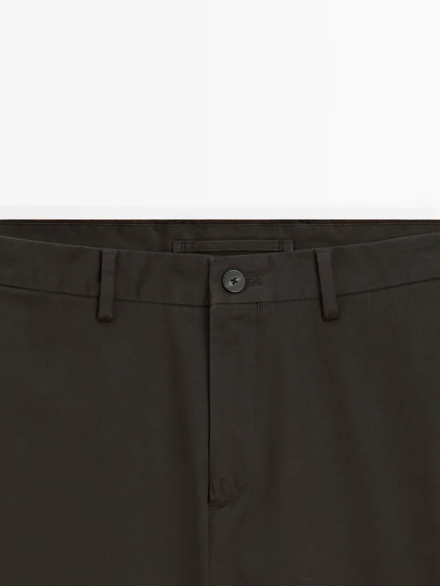 Slim Fit-byxor i bomull Slim Fit-byxor i bomull