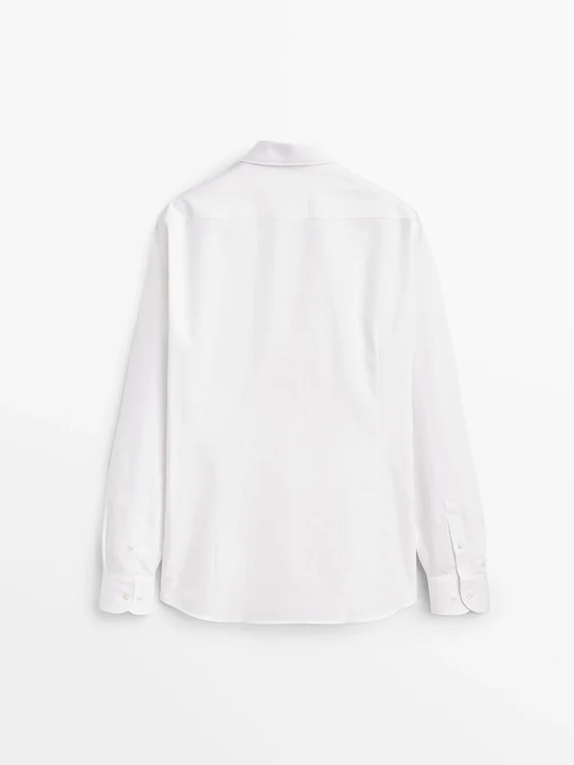 Slim Fit-skjorta i 100 % bomull Slim Fit-skjorta i 100 % bomull