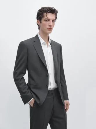 Snygg kostymkavajer i ull