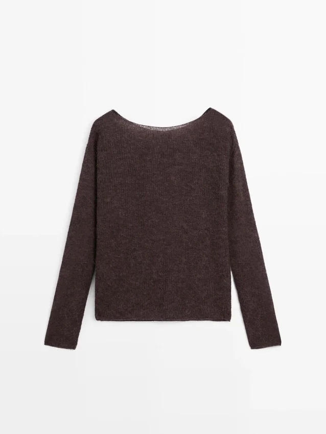 Stickad tröja i en blandning av alpacka och ull Stickad tröja i en blandning av alpacka och ull