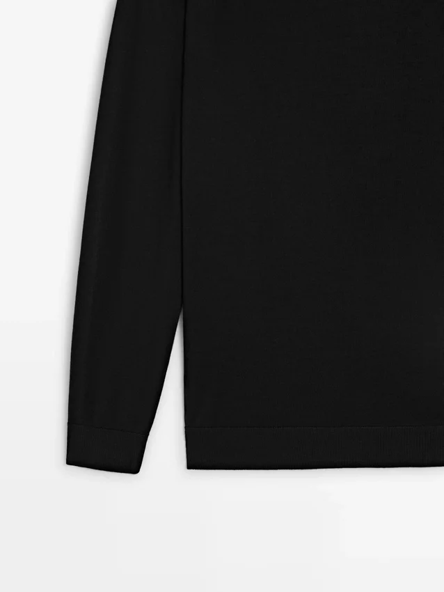 Stickad tröja i merinoull Stickad tröja i merinoull