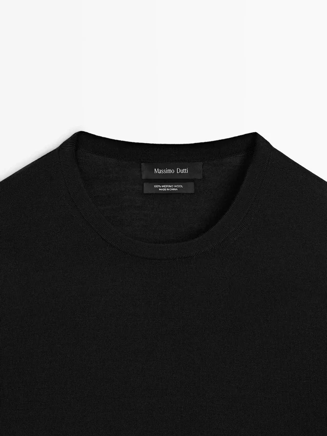 Stickad tröja i merinoull Stickad tröja i merinoull