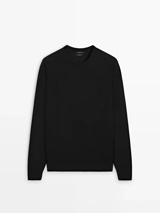 Stickad tröja i merinoull Stickad tröja i merinoull