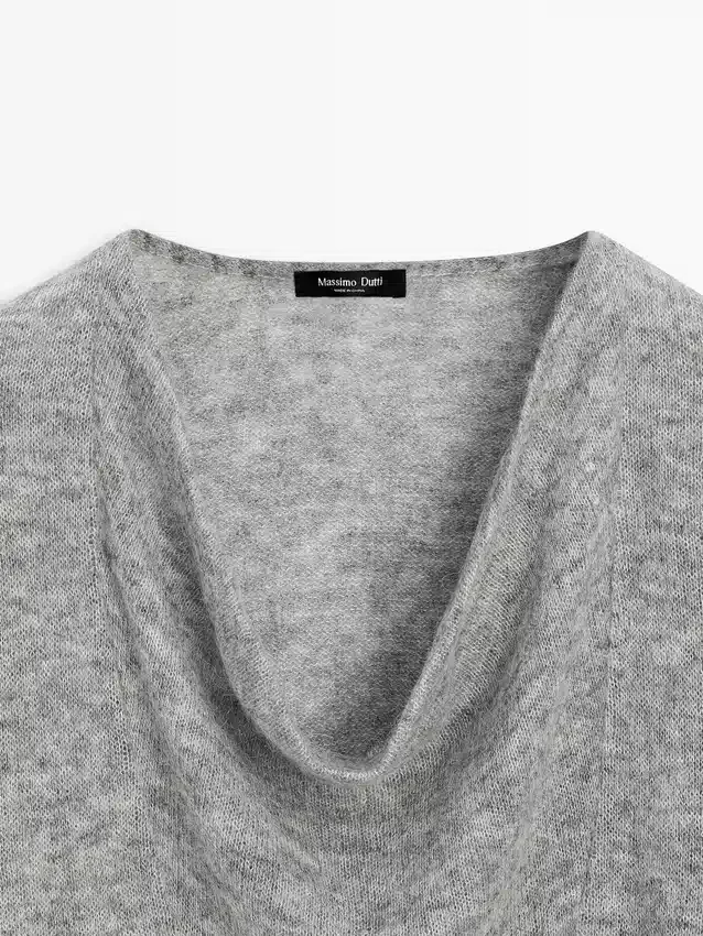 Stickad tröja med krage Stickad tröja med krage