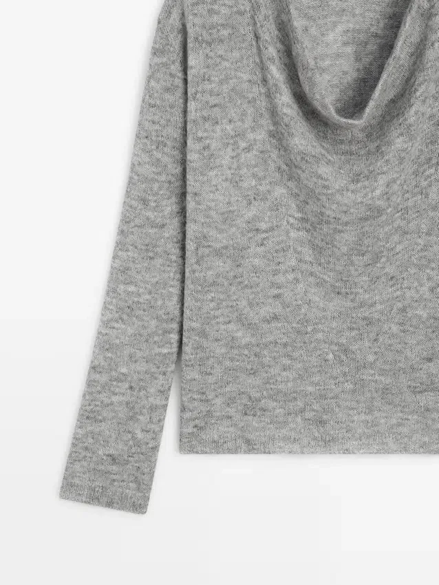 Stickad tröja med krage Stickad tröja med krage