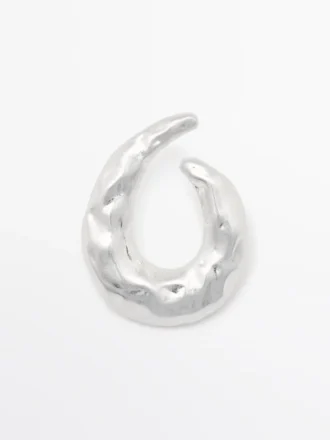 Strukturerade ringörhängen