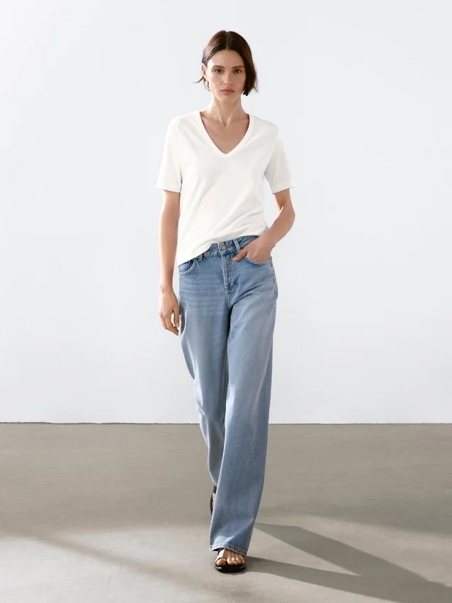 T-shirt i 100 % bomull med korta ärmar T-shirt i 100 % bomull med korta ärmar