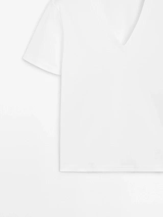 T-shirt i 100 % bomull med korta ärmar T-shirt i 100 % bomull med korta ärmar