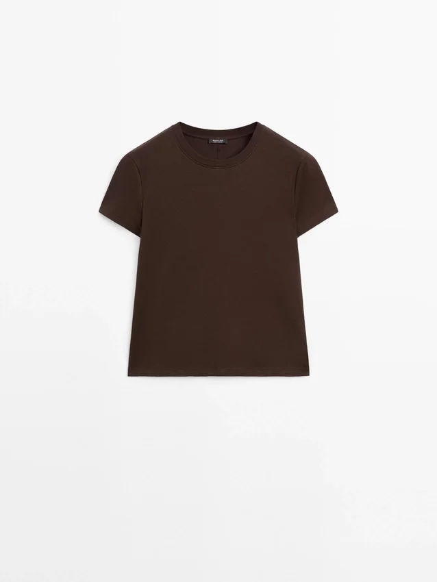 T-shirt i 100 % bomull med sömdetaljer T-shirt i 100 % bomull med sömdetaljer