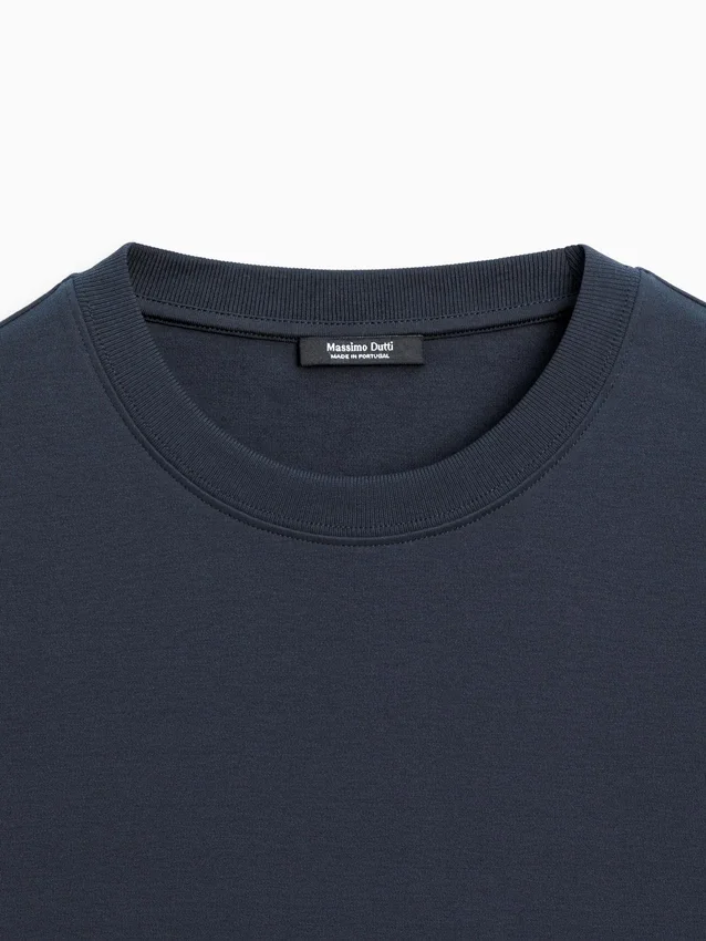 T-shirt i 100 % bomullsinterlock med rund hals T-shirt i 100 % bomullsinterlock med rund hals