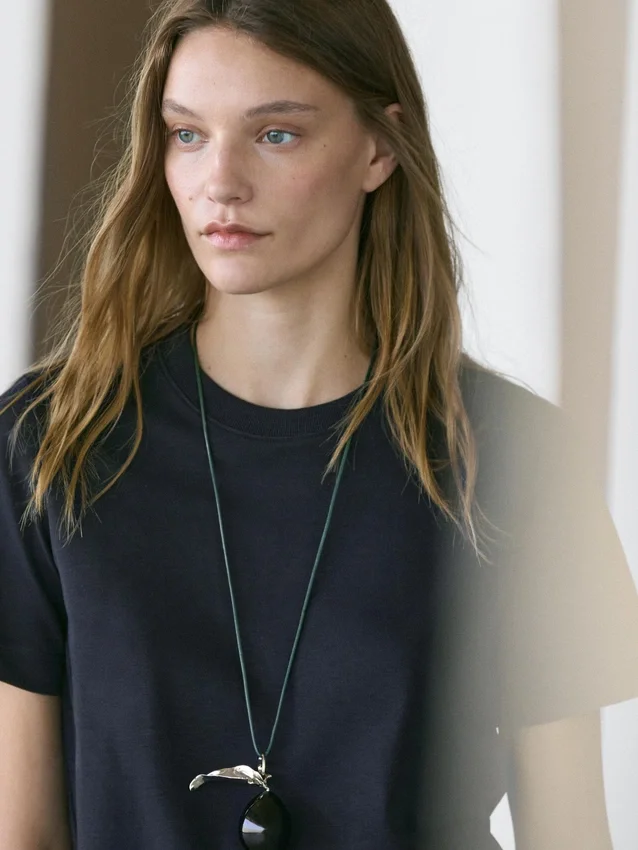 T-shirt i 100 % bomullsinterlock med rund hals T-shirt i 100 % bomullsinterlock med rund hals