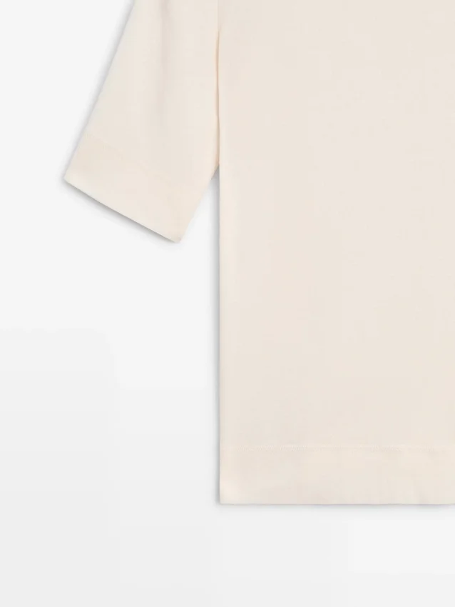 T-shirt i bomullsblandning T-shirt i bomullsblandning