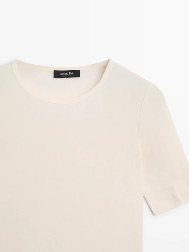 T-shirt i bomullsblandning T-shirt i bomullsblandning