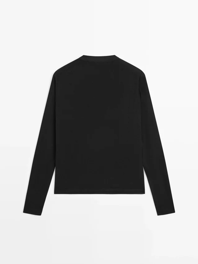 T-shirt i ullblandning med henleykrage T-shirt i ullblandning med henleykrage