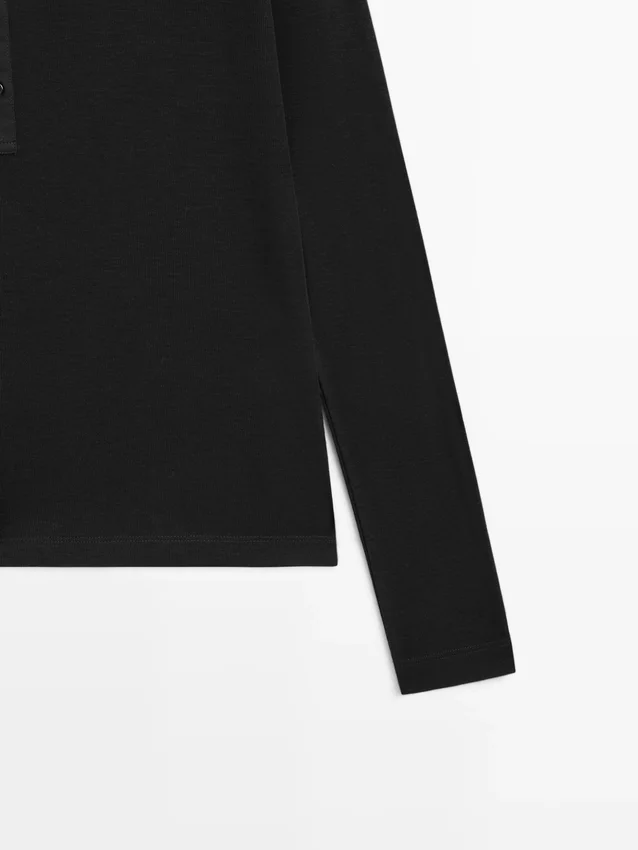 T-shirt i ullblandning med henleykrage T-shirt i ullblandning med henleykrage