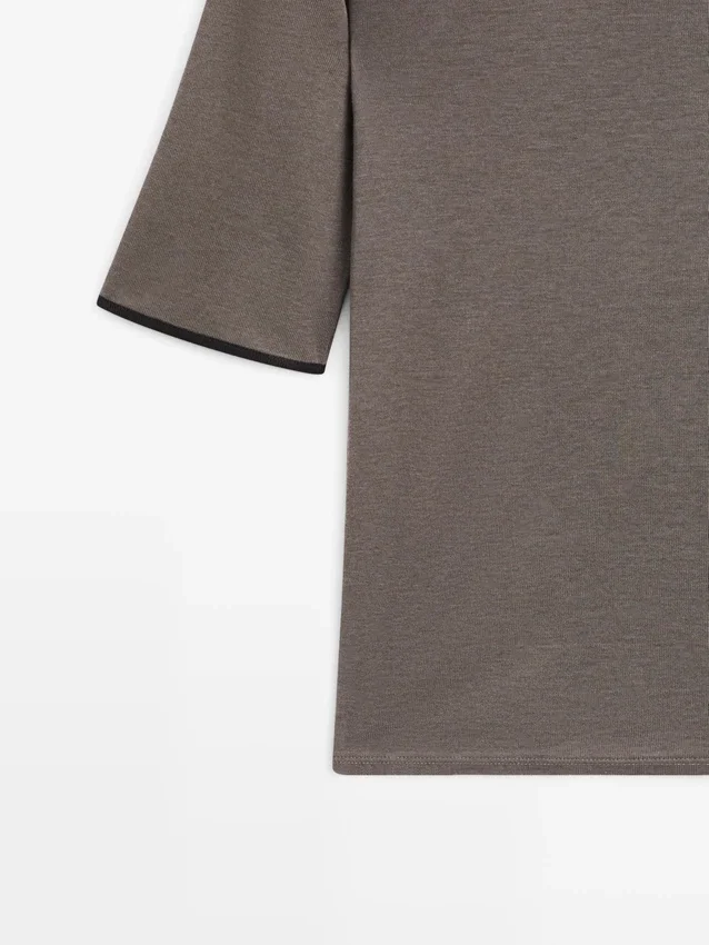 T-shirt i ullblandning med kontrastdetaljer T-shirt i ullblandning med kontrastdetaljer