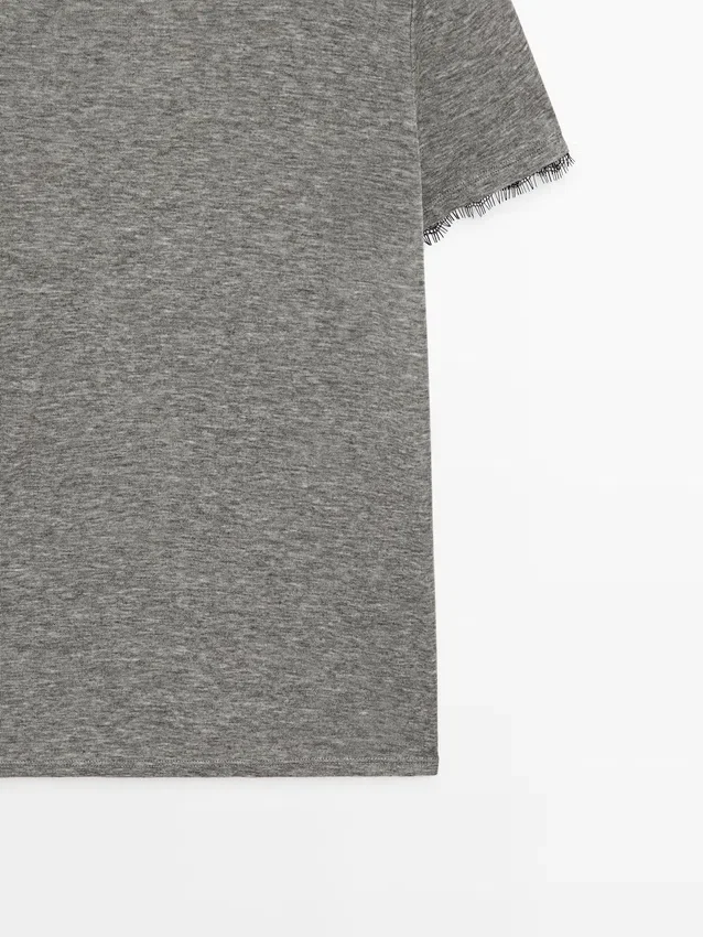 T-shirt i ullblandning med spetsdetaljer T-shirt i ullblandning med spetsdetaljer