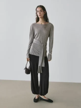 T-shirt med knytdetalj