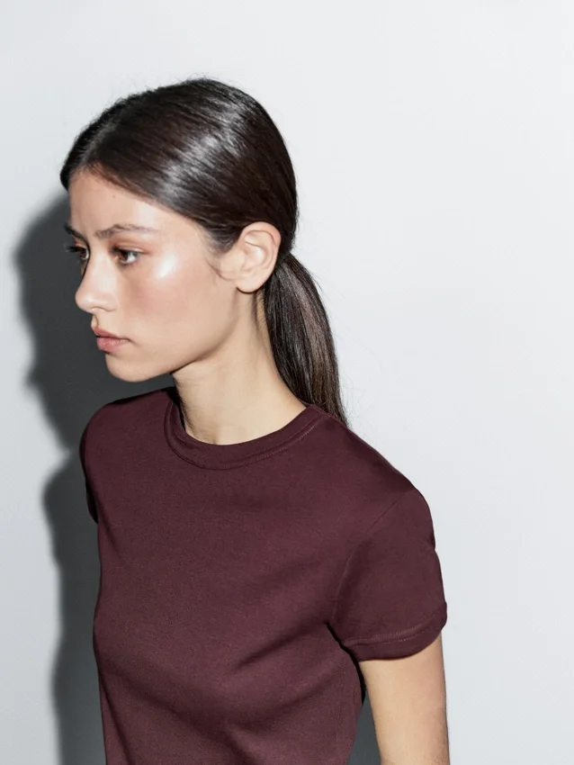 T-shirt med korta ärmar i 100 % bomull T-shirt med korta ärmar i 100 % bomull