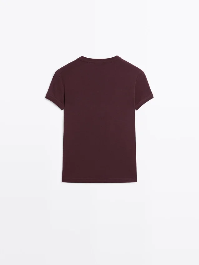 T-shirt med korta ärmar i 100 % bomull T-shirt med korta ärmar i 100 % bomull