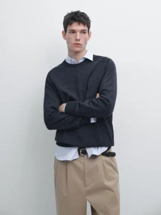 Tröja i merinoull med rund hals