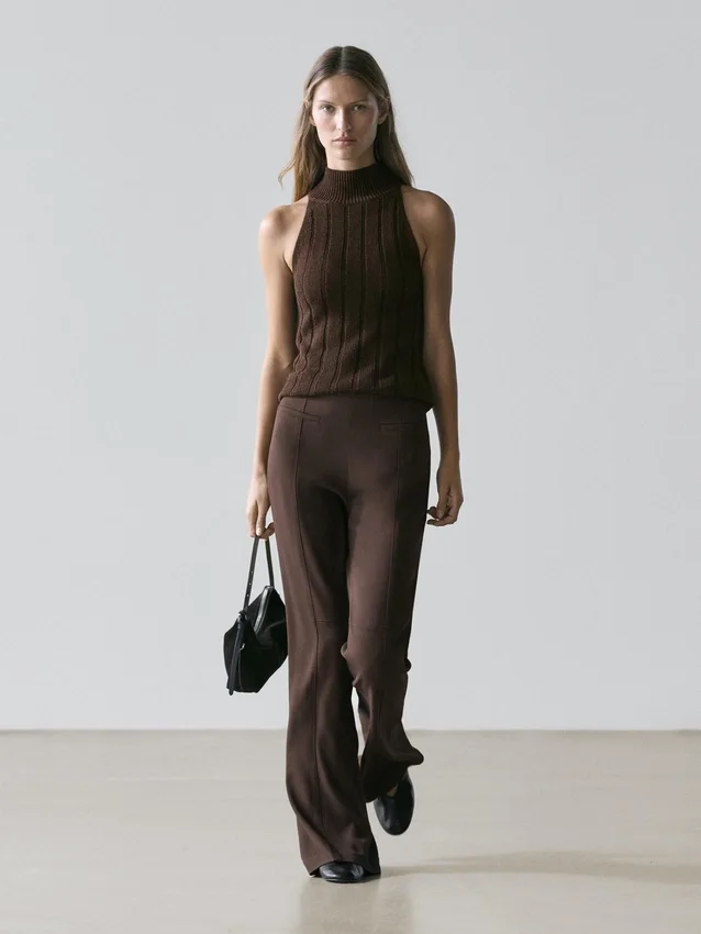 Utställda byxor med ficka Utställda byxor med ficka