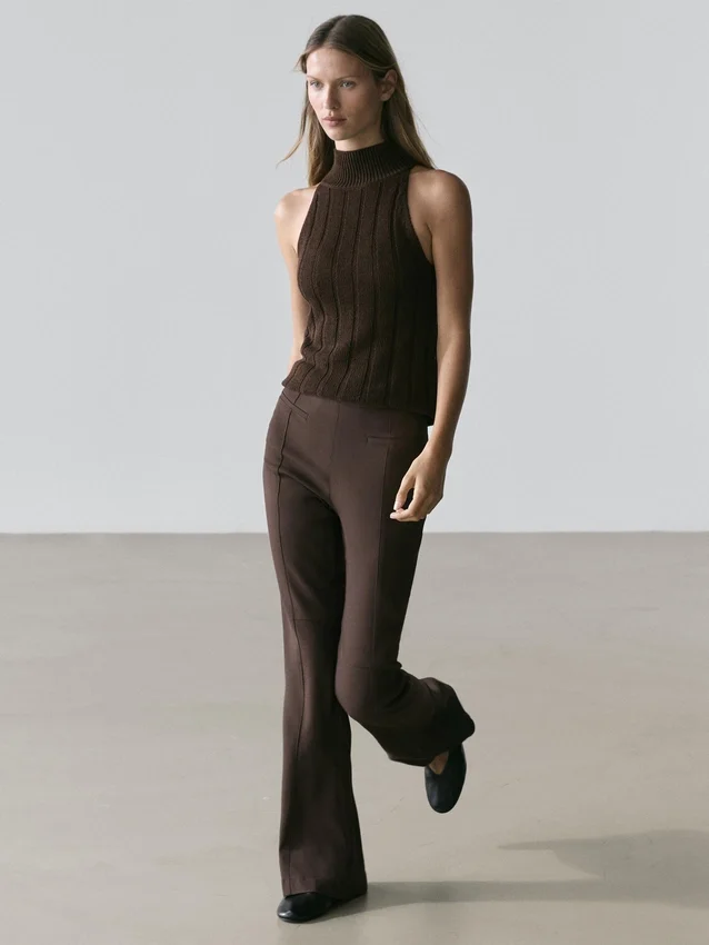 Utställda byxor med ficka Utställda byxor med ficka