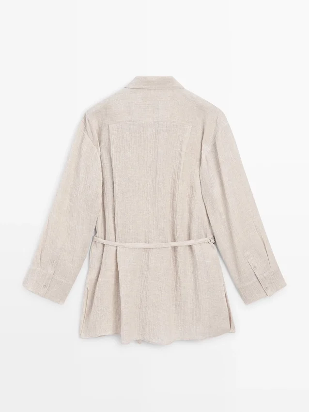 Över skjorta i 100 % linne med våffelstickat tyg Över skjorta i 100 % linne med våffelstickat tyg